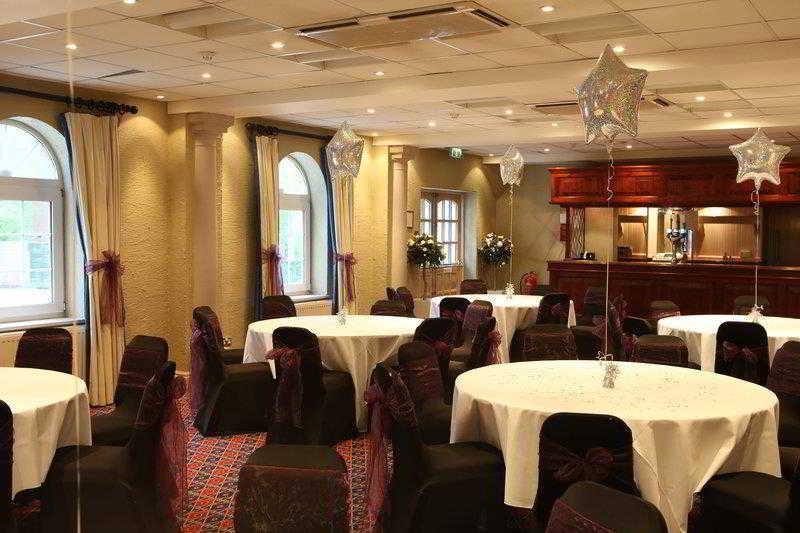 Barons Court Hotel Волсолл Екстер'єр фото