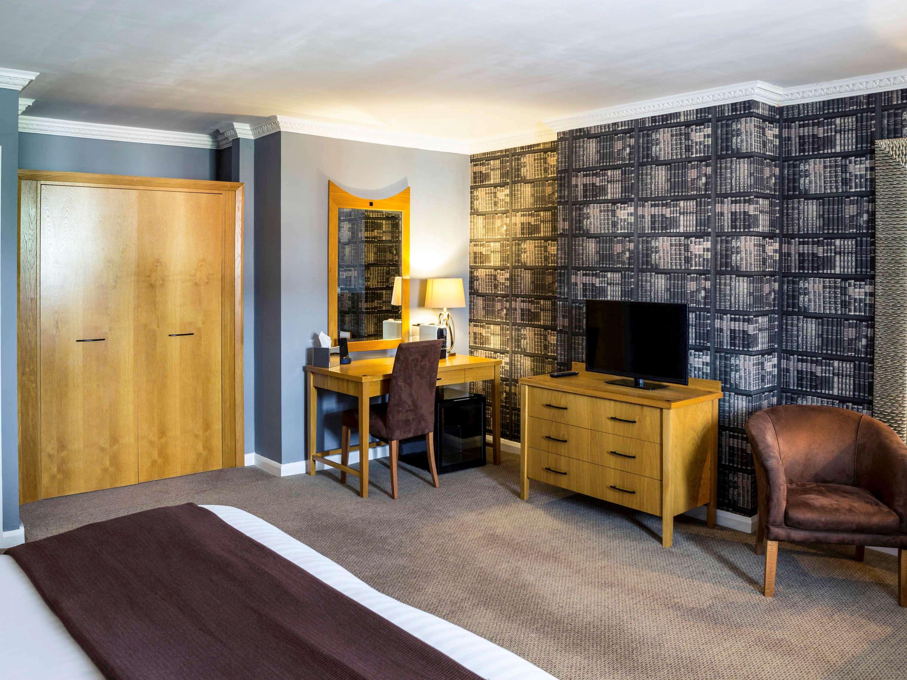 Barons Court Hotel Волсолл Екстер'єр фото