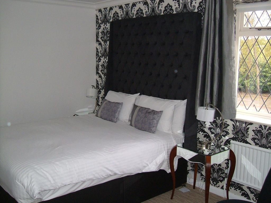 Barons Court Hotel Волсолл Екстер'єр фото