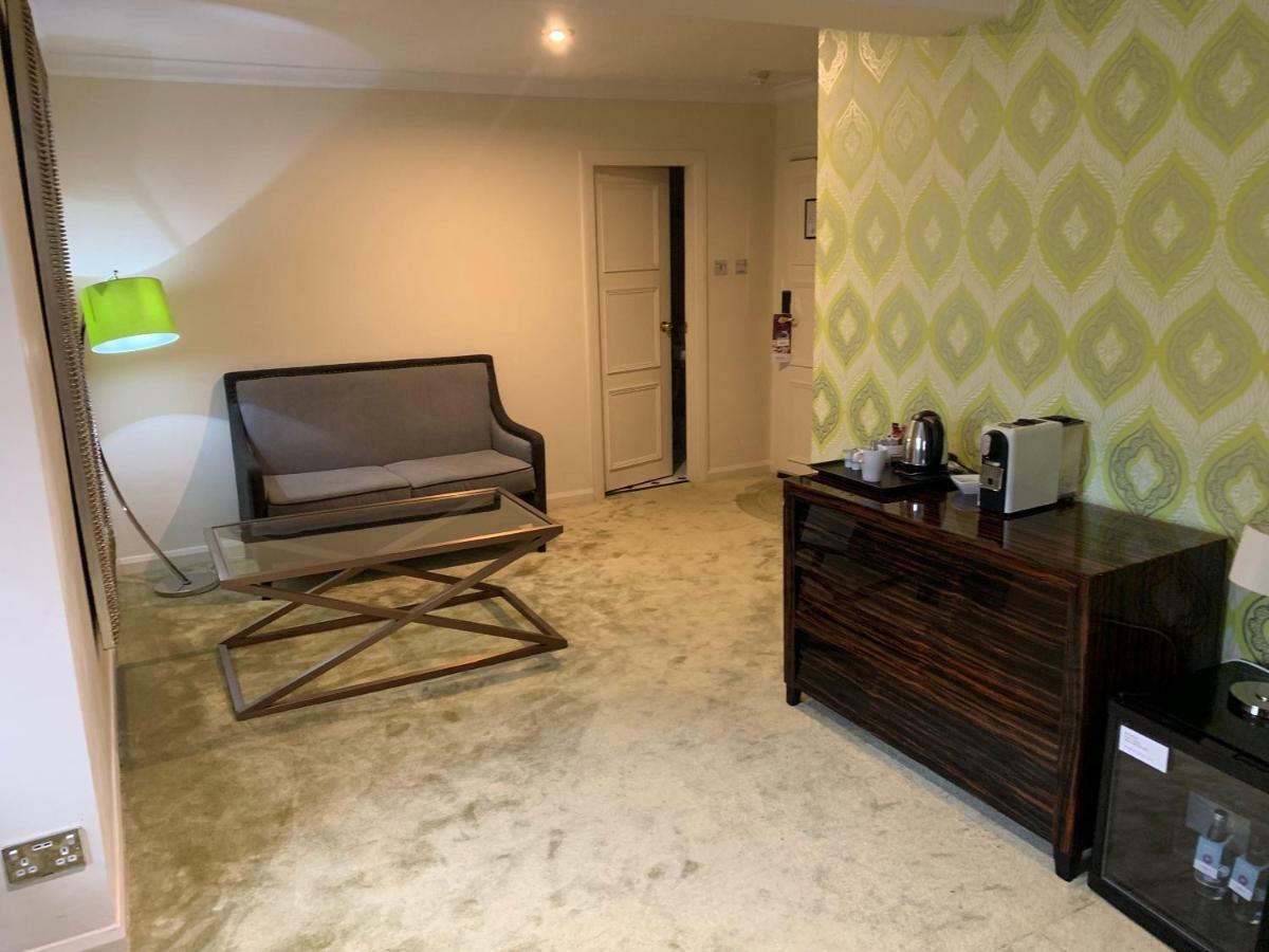 Barons Court Hotel Волсолл Екстер'єр фото